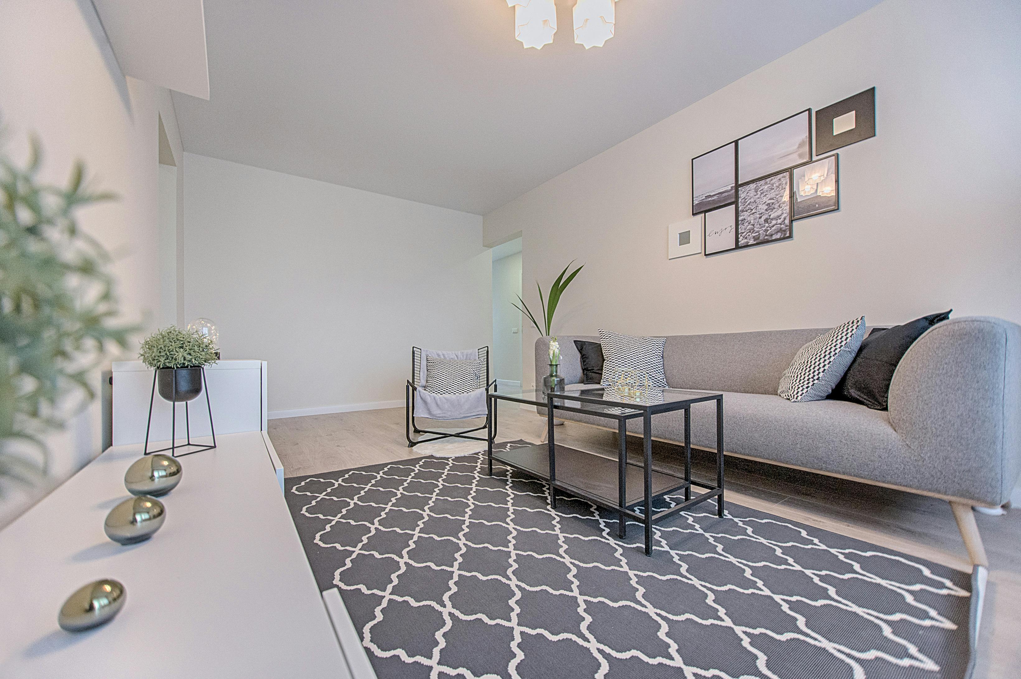 Elegant Living Room Floors